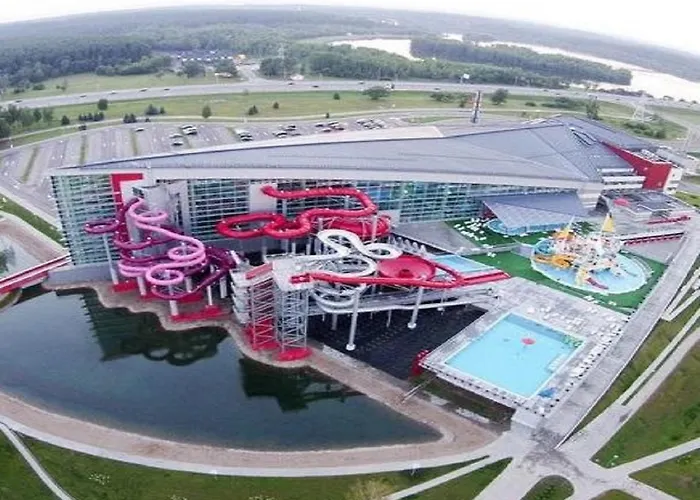 Aqua-Minsk Hotel